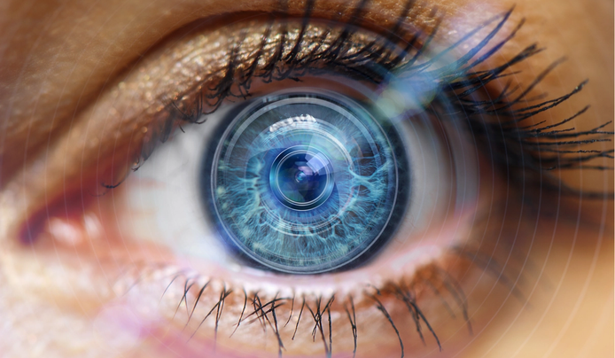 an image of a person's eye and her cognitive skills